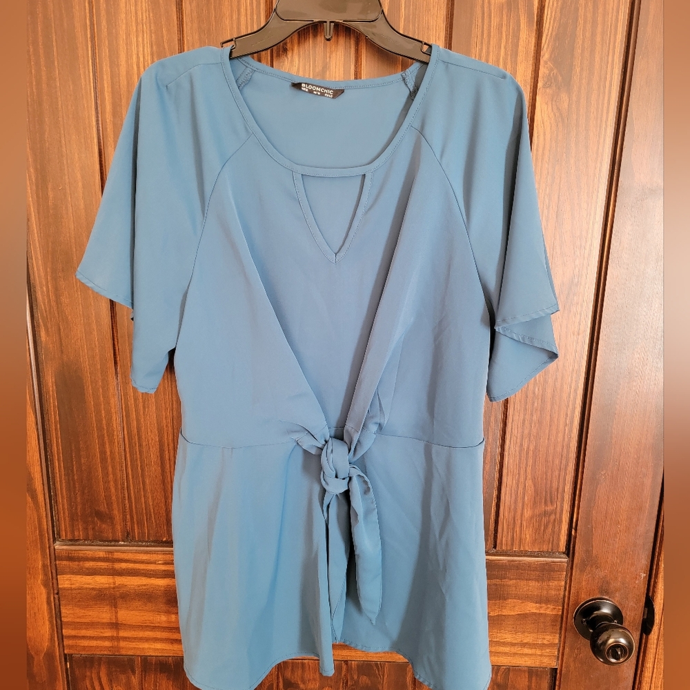 Nwot Bloomchic Blouse - image 1